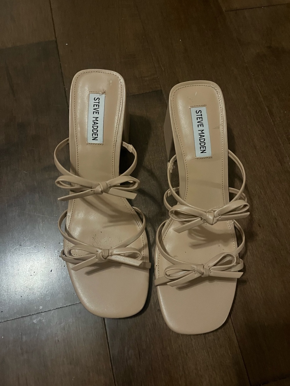 Steve Madden Beige Strappy Bow Heel Slides